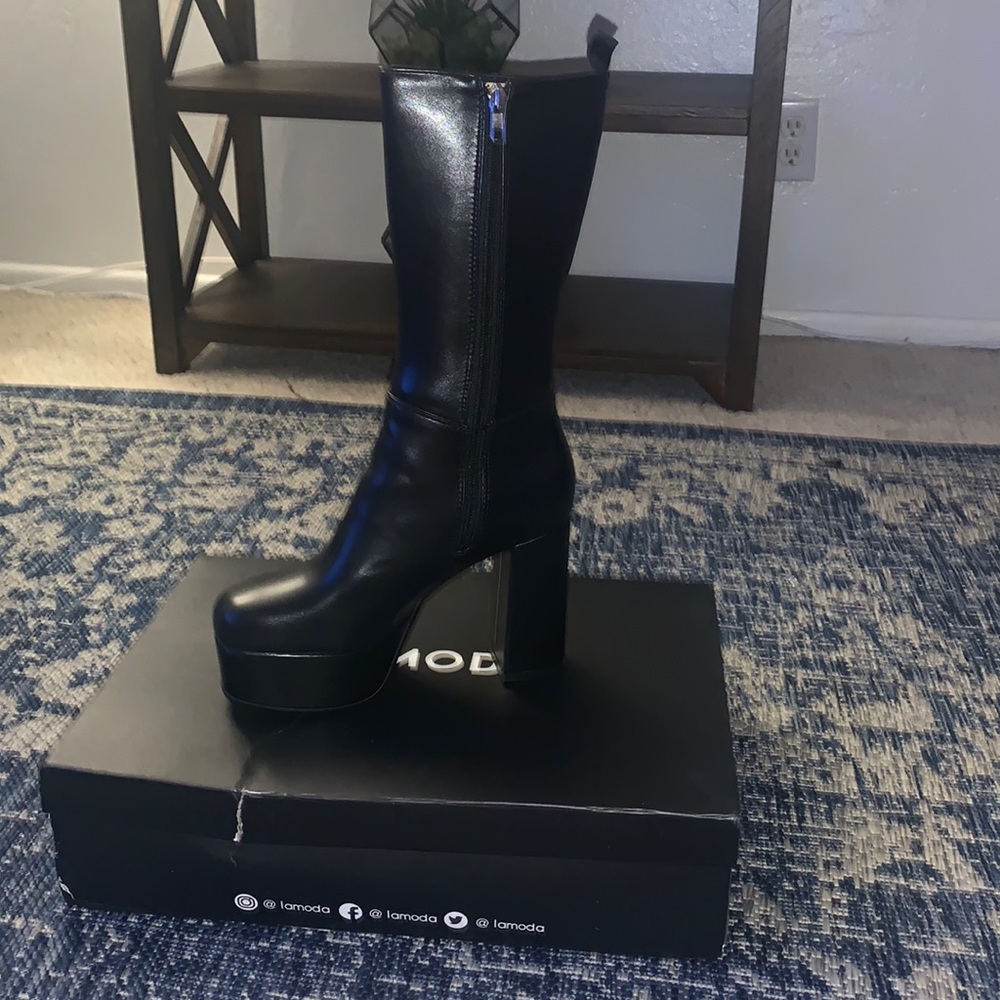 Selling Dolls Kill Going Under Platform Boots